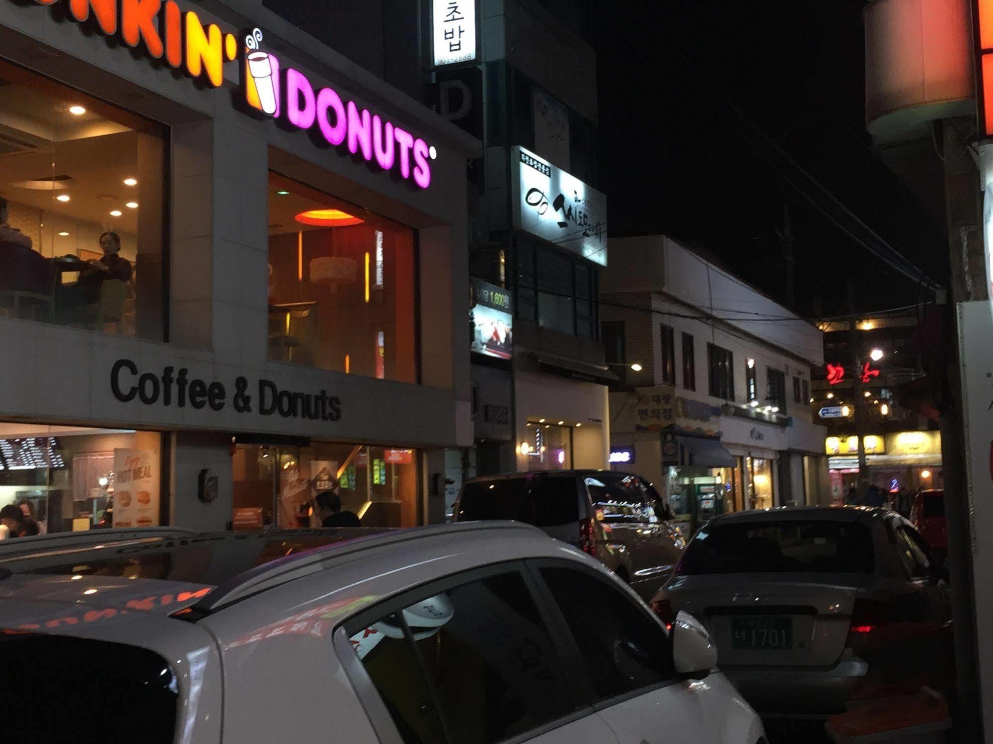 Backpackers In Jeju City Center Exterior photo